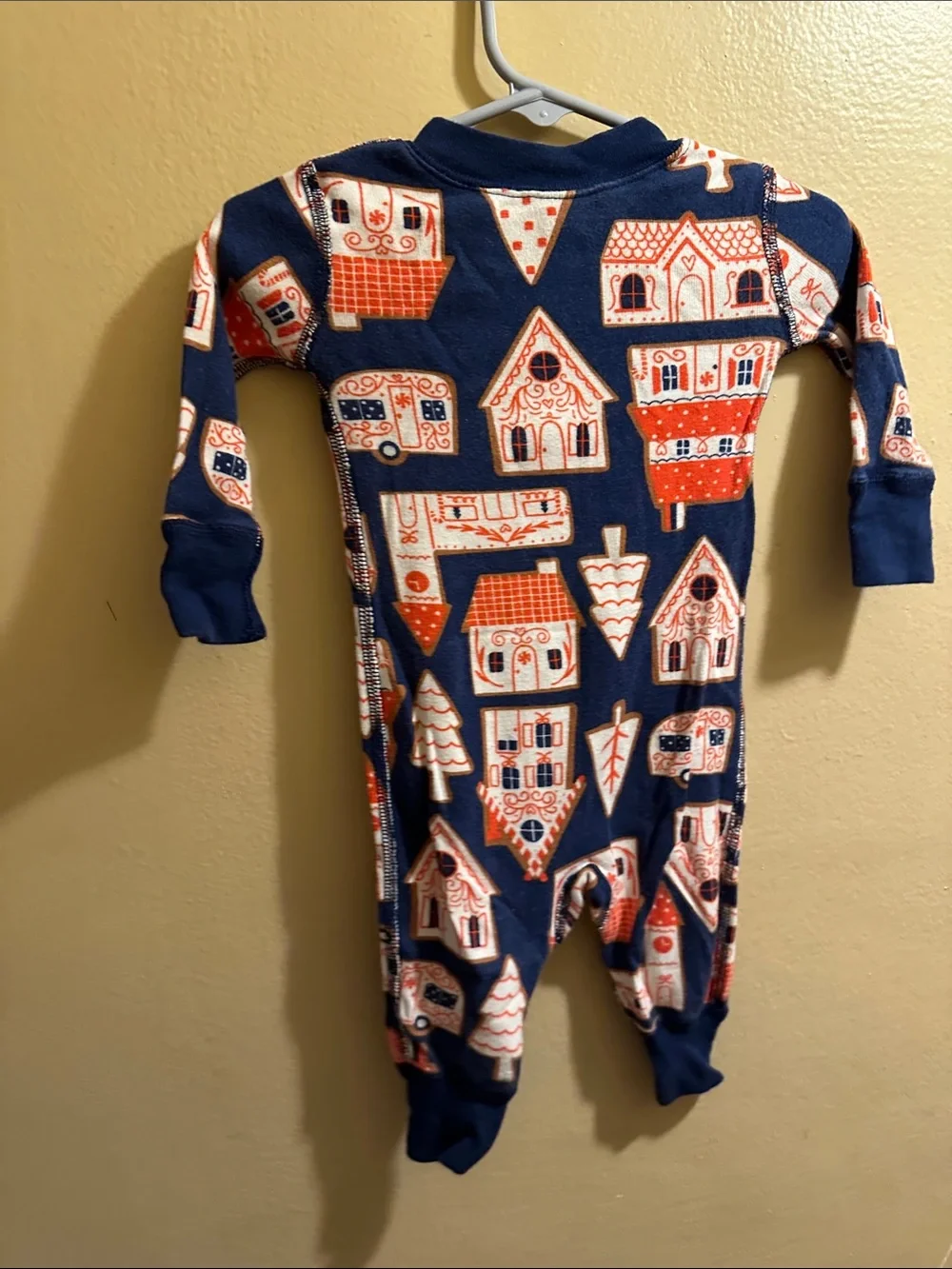 Hanna Andersson Navy and Red Kids One-Piece Footie with House Print